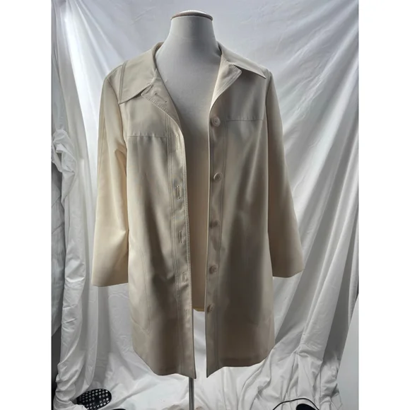 Women's London Fog Beige Trench Coat Size 12 - Picture 8 of 11